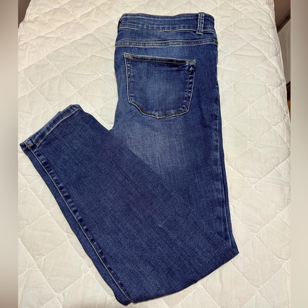 Women’s skinny jeans